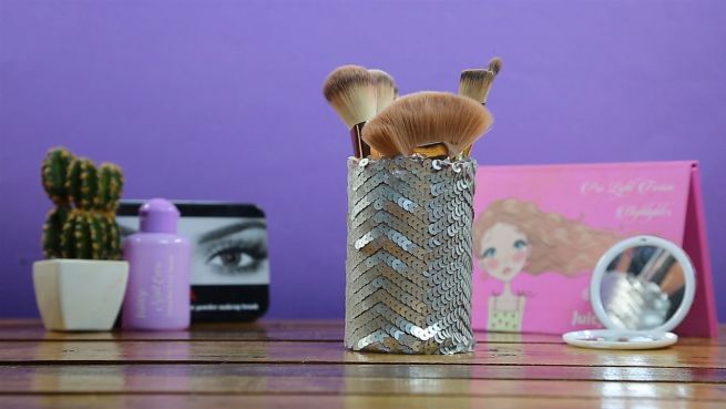 go to DIY: Make-up Hacks